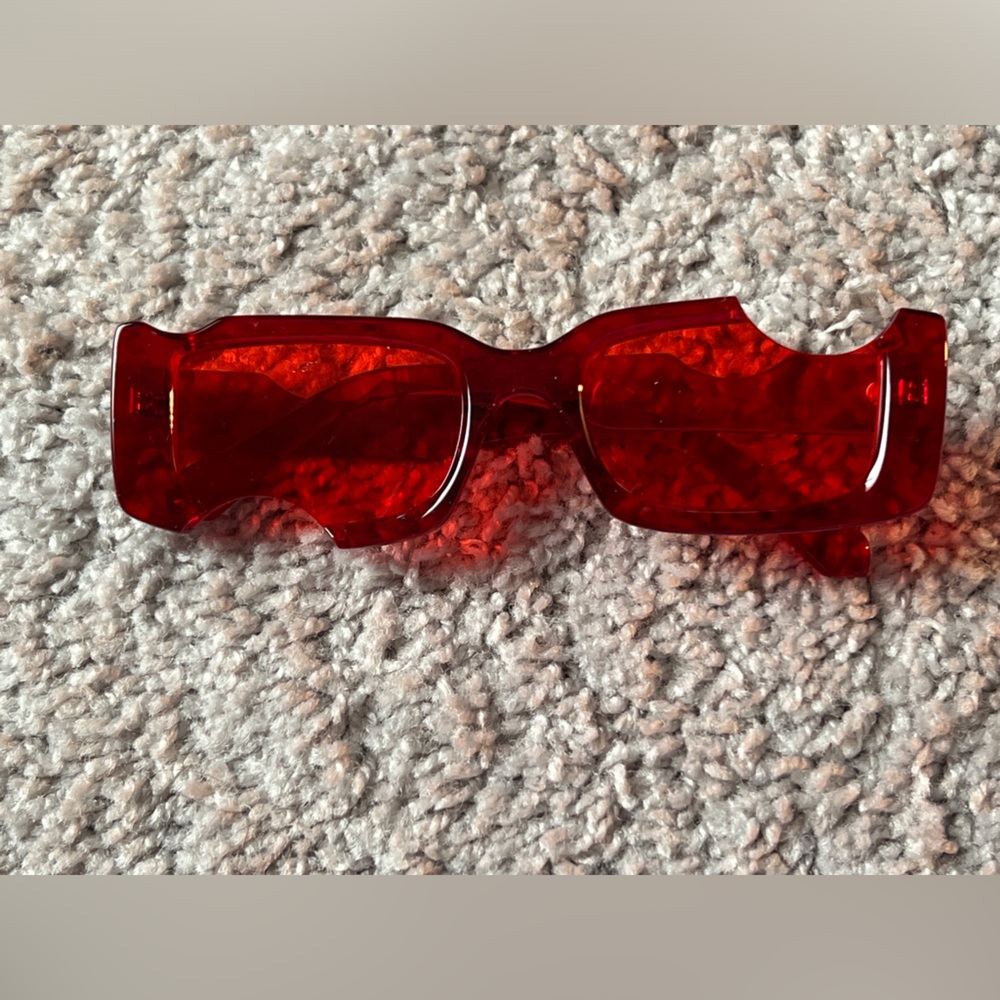 Red Rectangular Sunglasses - Picture 1 of 2